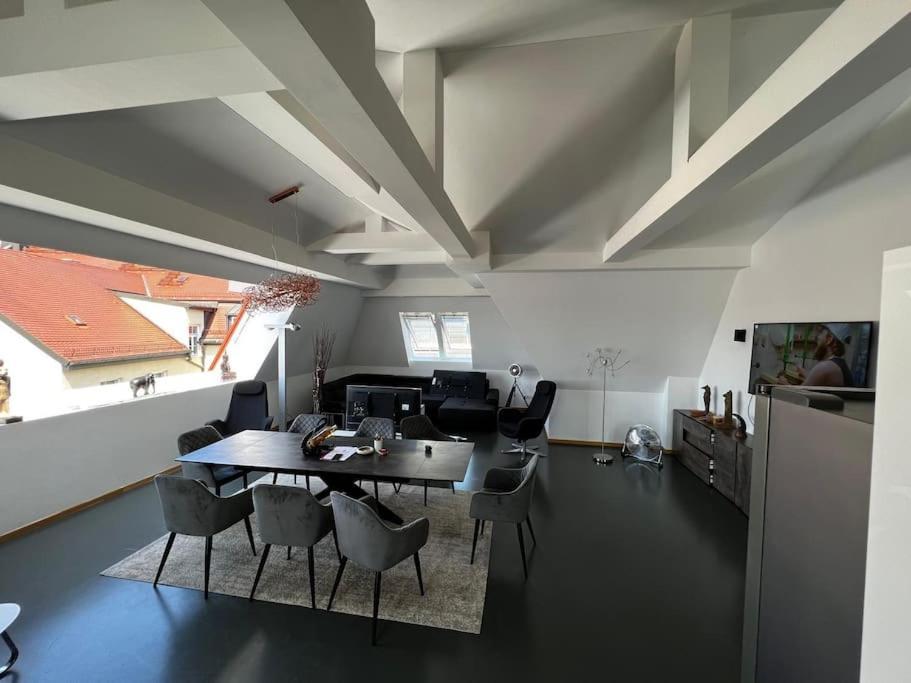 6 Zimmer Maisonette-Penthouse Pool Dachterrasse Luxus Munich Exterior photo