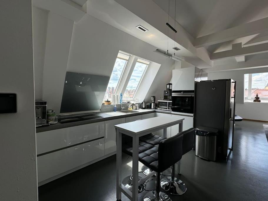 6 Zimmer Maisonette-Penthouse Pool Dachterrasse Luxus Munich Exterior photo